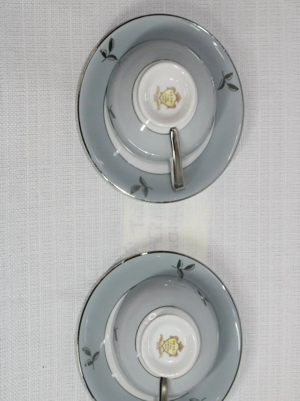 Seyei 'Bella Maria' Gray/White/Silver/Floral Set of (2) Teacups & Saucers